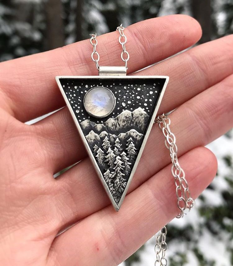 European and American Fashion Premium ~ Moon Forest Pendant Necklace, Fashion Accessory Triangle Necklace, Jewelry Pendant